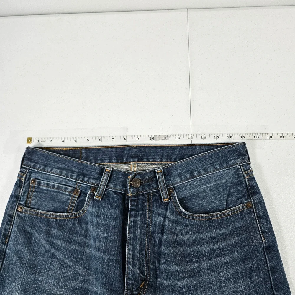 Levis 505 Regular Fit Straight Leg Jeans Mens 34x32 Medium Wash Blue Denim